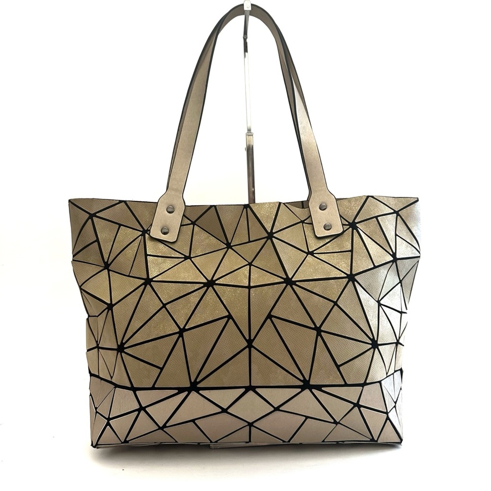 Two tone gold Geometric Tote Bag
PATRIZIA LUCA light brushed gold